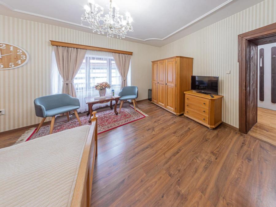 Hotel Salamander - Garni Banska Stiavnica Ngoại thất bức ảnh