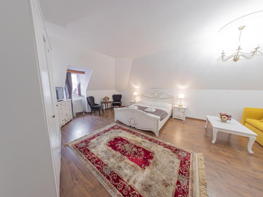 Hotel Salamander - Garni Banska Stiavnica Ngoại thất bức ảnh
