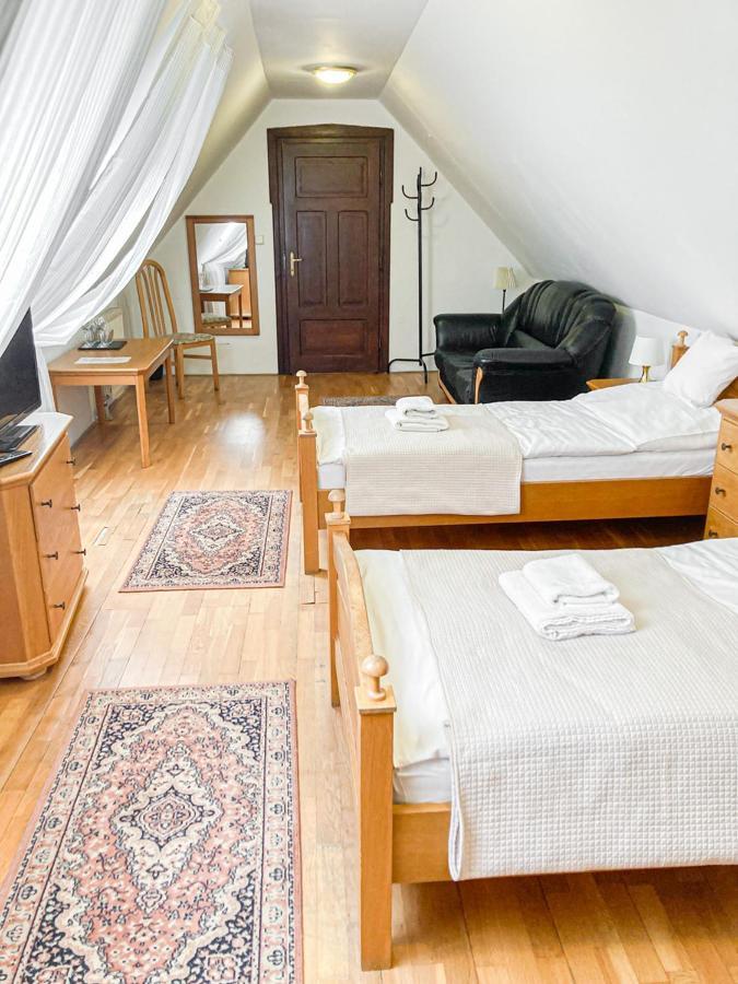 Hotel Salamander - Garni Banska Stiavnica Ngoại thất bức ảnh